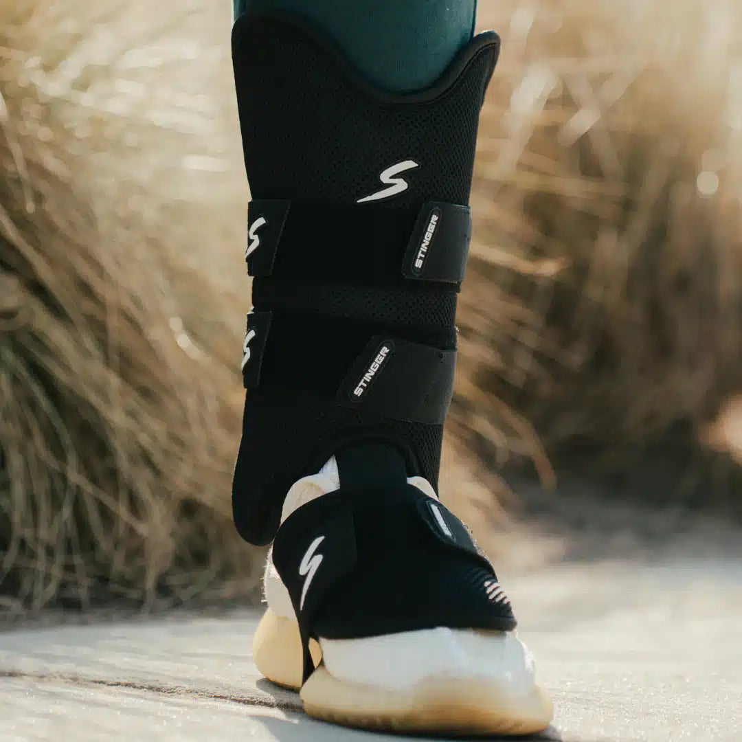 Stinger Select Leg Guard