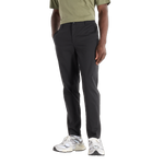 New Balance Men's Athletics Standard Tapered Pant 30 - Black