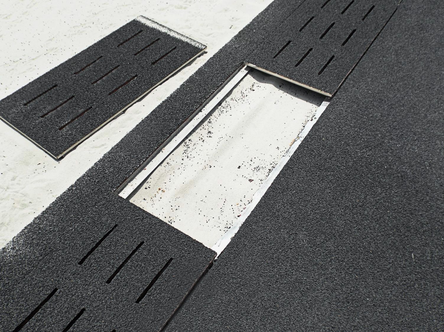 Gill Recessed Sand Catcher Cover System - 18" X 36" Section